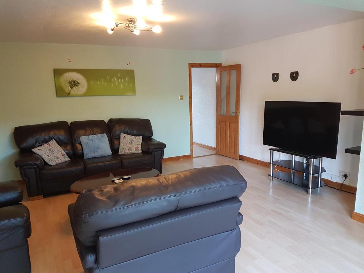 3 Bed Room House Aberdeen Exterior photo